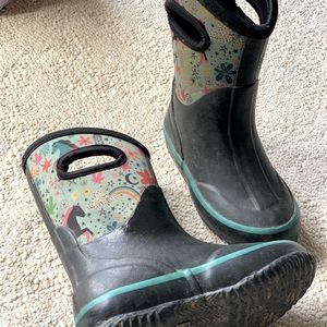 Insulated rain boots